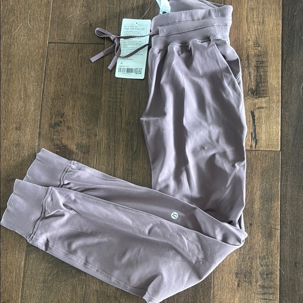 lululemon athletica Purple pocket jogger Track Pants for Effortless Style. Size4